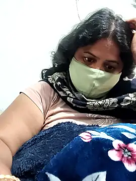 Mmm143 online show from January 10, 2026, 4:41 am