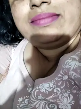 Snapshot of Mmm143 chatting on February 6, 2026, 6:26 pm Mmm143 online show from February 6, 2026, 6:26 pm