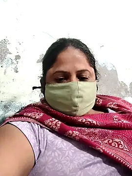 Snapshot of Mmm143 chatting on February 6, 2026, 6:20 am Mmm143 online show from February 6, 2026, 6:20 am