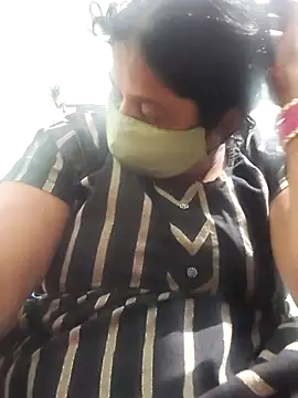 Mmm143 online show from October 12, 2025, 6:31 pm