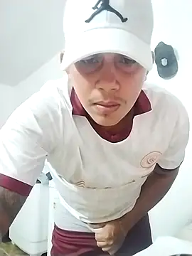 Snapshot of Alex_man23 chatting on November 29, 2025, 2:12 am Alex man23 online show from November 29, 2025, 2:12 am