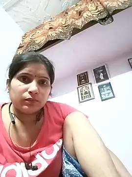 aliya-jaan71 online show from May 19, 2026, 8:05 pm