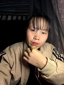 huong-18 online show from November 28, 2025, 2:17 pm