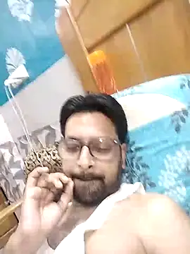 mohsin99272 online show from September 24, 2025, 6:36 pm