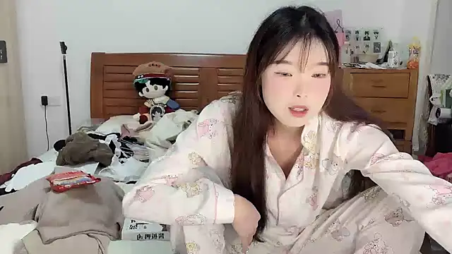 Akong11 online show from September 26, 2025, 6:37 pm