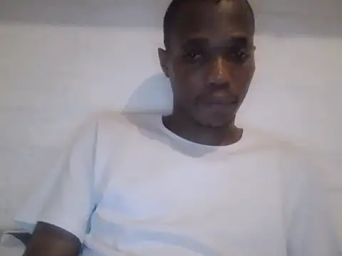 Snapshot of swingingBOB chatting on October 6, 2025, 9:26 pm swingingBOB online show from October 6, 2025, 9:26 pm
