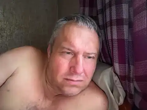 evulis1 online show from September 18, 2025, 12:41 pm