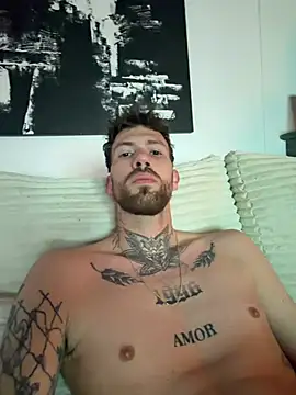 bobsex211 online show from April 30, 2026, 7:21 pm