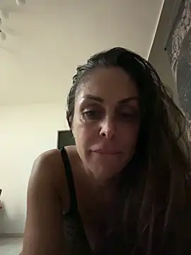 ainaht online show from November 27, 2025, 8:42 pm