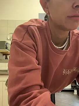 ainaht online show from March 10, 2026, 8:18 am