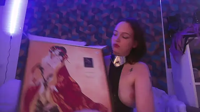 Snapshot of MaitresseMermaid chatting on October 6, 2025, 4:52 pm MaitresseMermaid online show from October 6, 2025, 4:52 pm