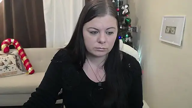 BritneyRaine online show from November 26, 2025, 1:00 pm