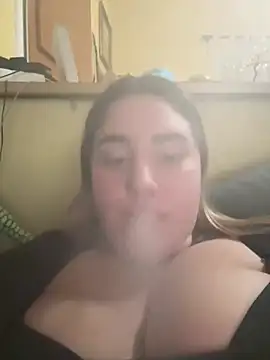 Snapshot of marouska_official chatting on January 17, 2026, 1:37 pm marouska official online show from January 17, 2026, 1:37 pm