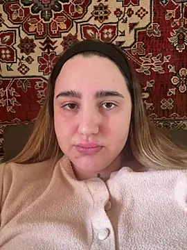 Snapshot of marouska_official chatting on February 11, 2026, 11:32 am marouska official online show from February 11, 2026, 11:32 am