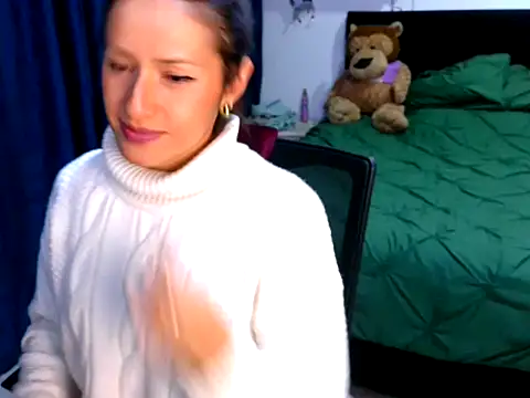 Snapshot of KarlaBartt chatting on October 9, 2025, 4:24 am KarlaBartt online show from October 9, 2025, 4:24 am