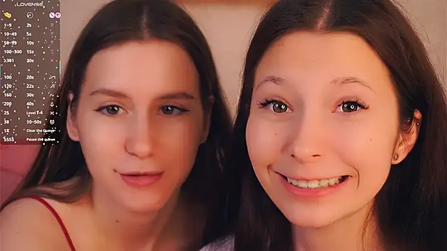 GabrielleLynchard online show from November 9, 2025, 7:07 pm