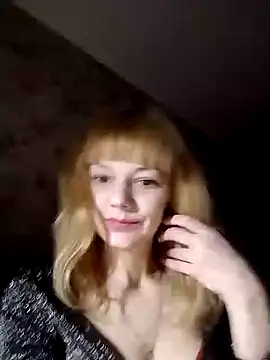 Snapshot of AliceSwan1122 chatting on October 18, 2025, 9:06 pm AliceSwan1122 online show from October 18, 2025, 9:06 pm