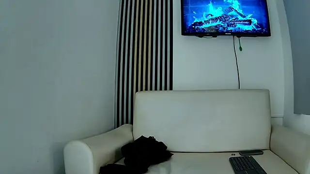 toji luxxer online show from January 13, 2026, 5:50 pm