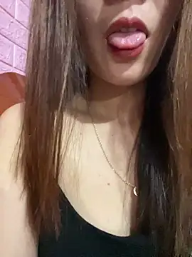 Moon pusy online show from March 25, 2026, 2:38 pm