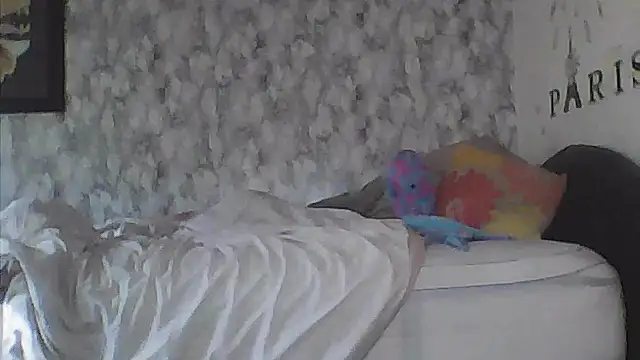 Snapshot of BellaBlaze25 chatting on March 25, 2026, 9:14 pm BellaBlaze25 online show from March 25, 2026, 9:14 pm