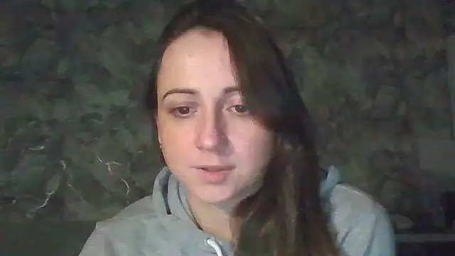 Snapshot of Avylith chatting on September 25, 2025, 10:16 pm Avylith online show from September 25, 2025, 10:16 pm
