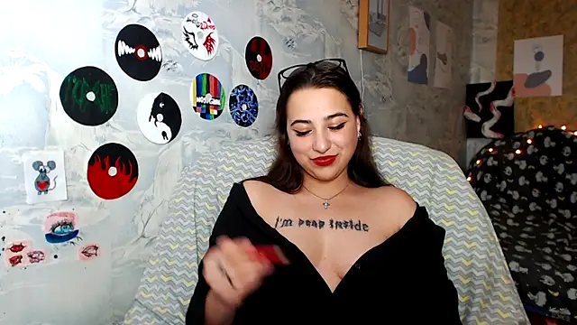 Olivia Defo online show from September 22, 2025, 10:21 am