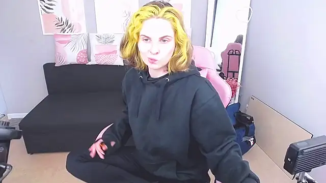 SabrinaRayX online show from March 27, 2026, 1:12 pm