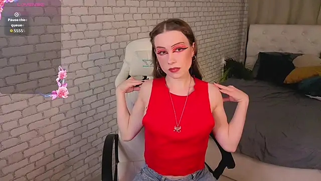 KarenSmitht online show from October 21, 2025, 3:55 pm