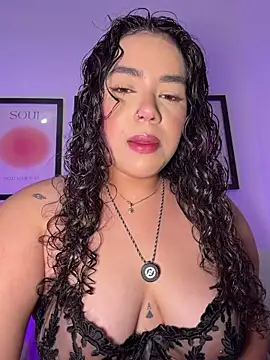Snapshot of krisstenSantos chatting on June 7, 2026, 4:34 pm krisstenSantos online show from June 7, 2026, 4:34 pm
