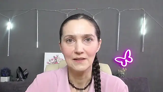 Snapshot of TayaFinch chatting on March 1, 2026, 1:22 pm TayaFinch online show from March 1, 2026, 1:22 pm