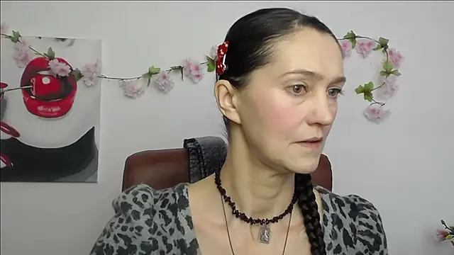 Snapshot of TayaFinch chatting on February 9, 2026, 1:09 pm TayaFinch online show from February 9, 2026, 1:09 pm