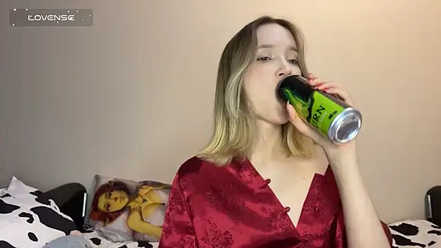 SoftcoreAlly online show from November 3, 2025, 2:31 pm