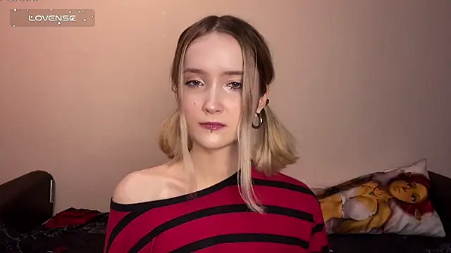 SoftcoreAlly online show from October 2, 2025, 4:10 pm