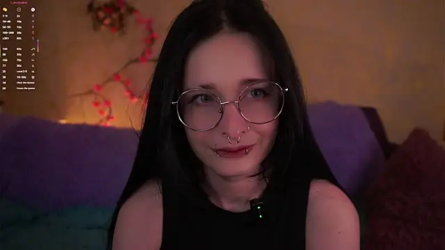 DarcyAspacio online show from April 13, 2026, 11:14 am