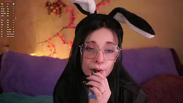 DarcyAspacio online show from April 5, 2026, 11:17 am