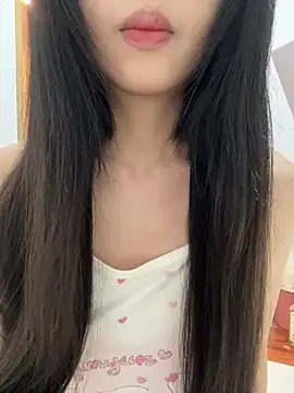 Snapshot of qiqi_x chatting on June 27, 2026, 3:29 pm qiqi x online show from June 27, 2026, 3:29 pm