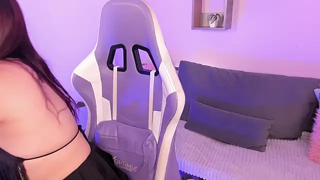 KairoLux online show from November 12, 2025, 11:47 am