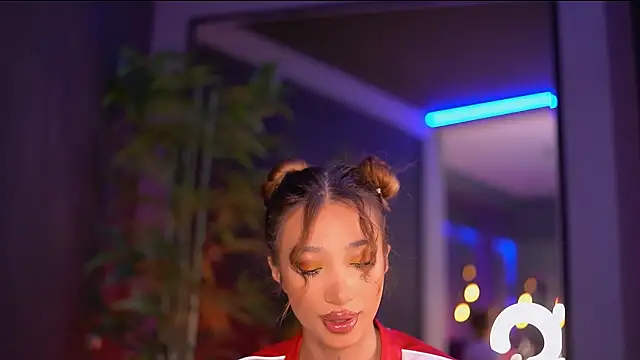 SiennaJayden online show from October 27, 2025, 6:20 pm