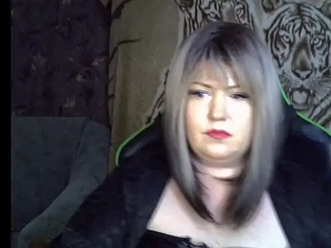 YuliiaSan online show from November 19, 2025, 11:43 am