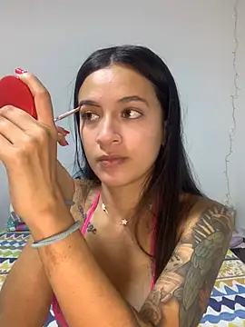 MiQeilaSweet online show from February 4, 2026, 11:11 pm