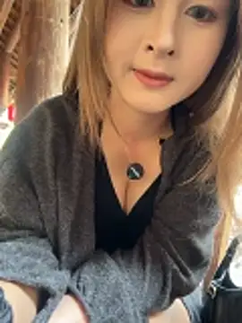 yuki june online show from March 6, 2026, 8:31 am