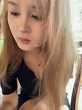 yuki june online show from March 26, 2026, 9:18 am