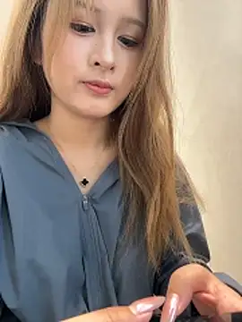 yuki june online show from April 13, 2026, 7:34 am