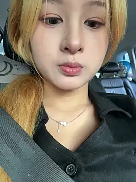 Snapshot of yuki_june chatting on October 26, 2025, 8:48 am yuki june online show from October 26, 2025, 8:48 am