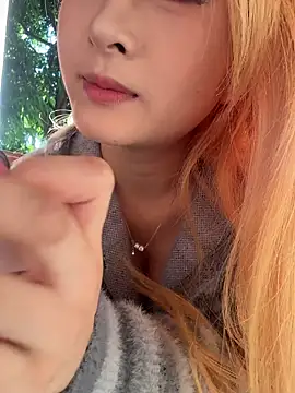 Snapshot of yuki_june chatting on November 29, 2025, 8:25 am yuki june online show from November 29, 2025, 8:25 am