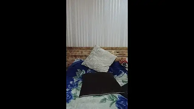 EthelsLover online show from October 5, 2025, 1:02 pm