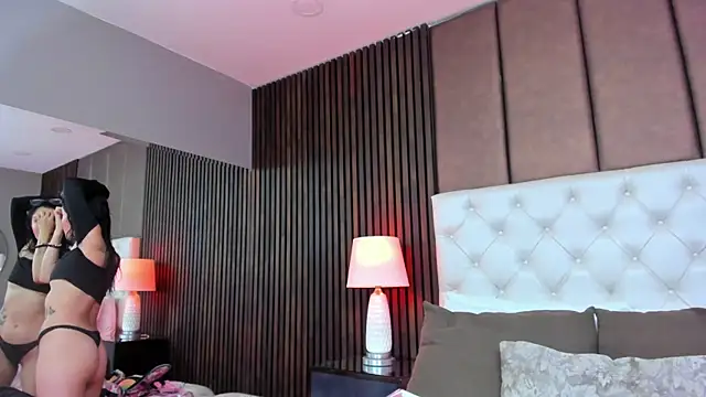 SamyySwet online show from November 23, 2025, 1:04 am