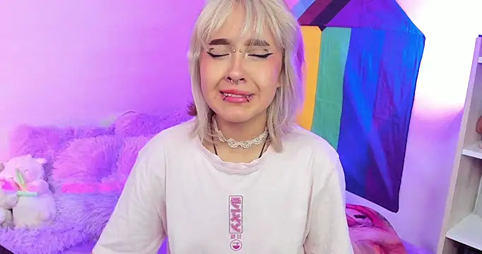 NekoWaifu online show from September 25, 2025, 12:11 pm