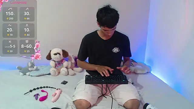 Snapshot of Brahian7u7 chatting on November 10, 2025, 2:27 am Brahian7u7 online show from November 10, 2025, 2:27 am