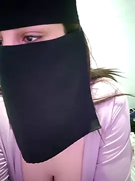   arabica online show from September 28, 2025, 5:09 pm